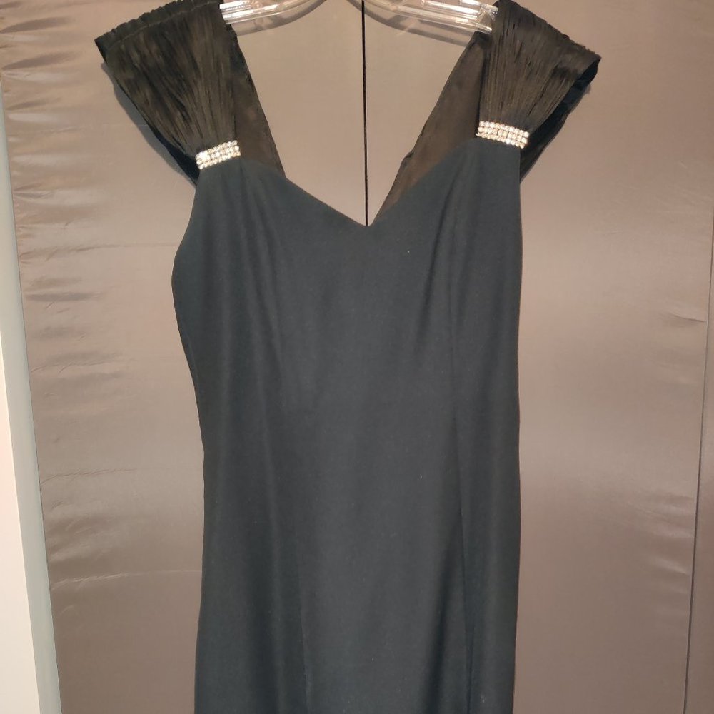 LITTLE BLACK DRESS